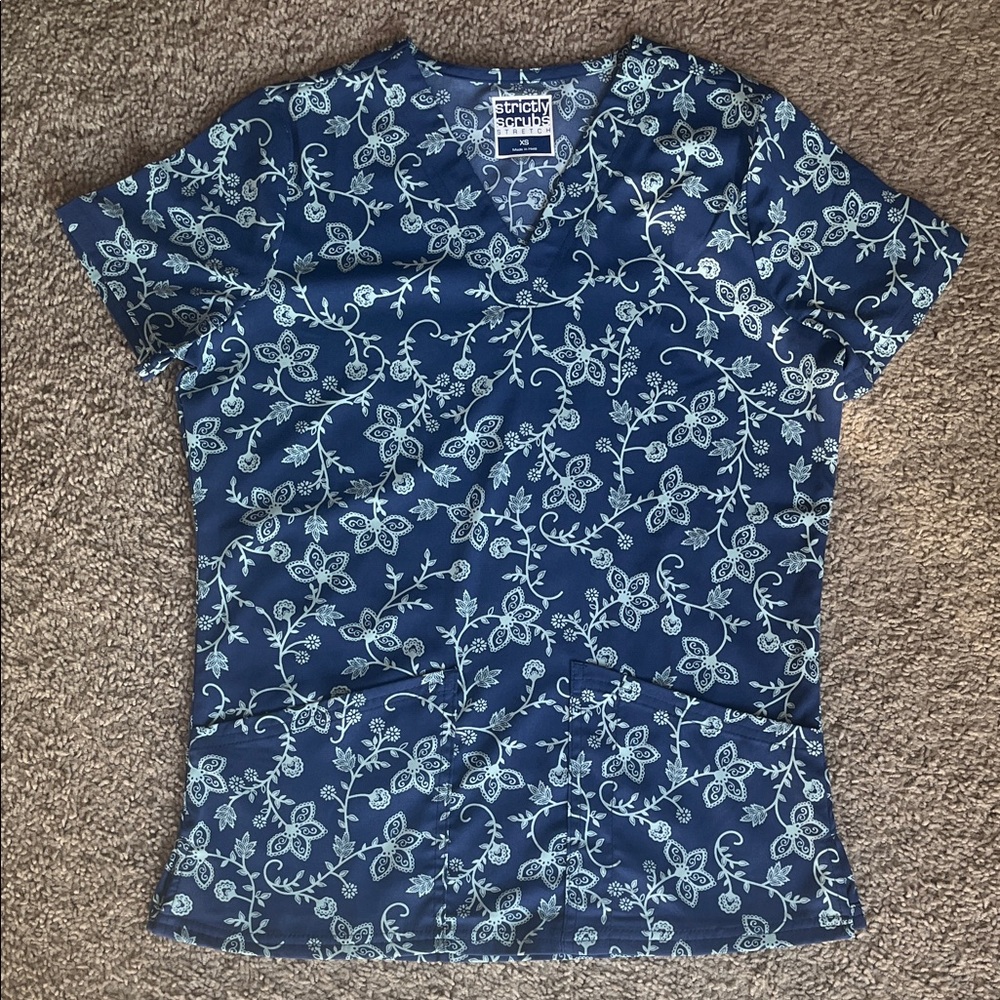 Strictly Scrubs Stretch Floral Scrub Top, XS